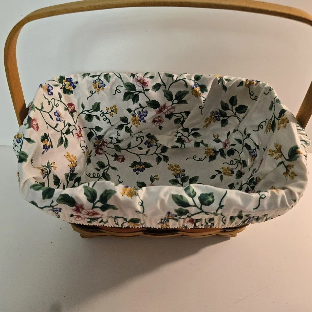 Longaberger 1994 Picnic Basket With Handle Floral Liner Handwoven Stripe‎ USA